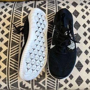 Nike Free RN Flynit